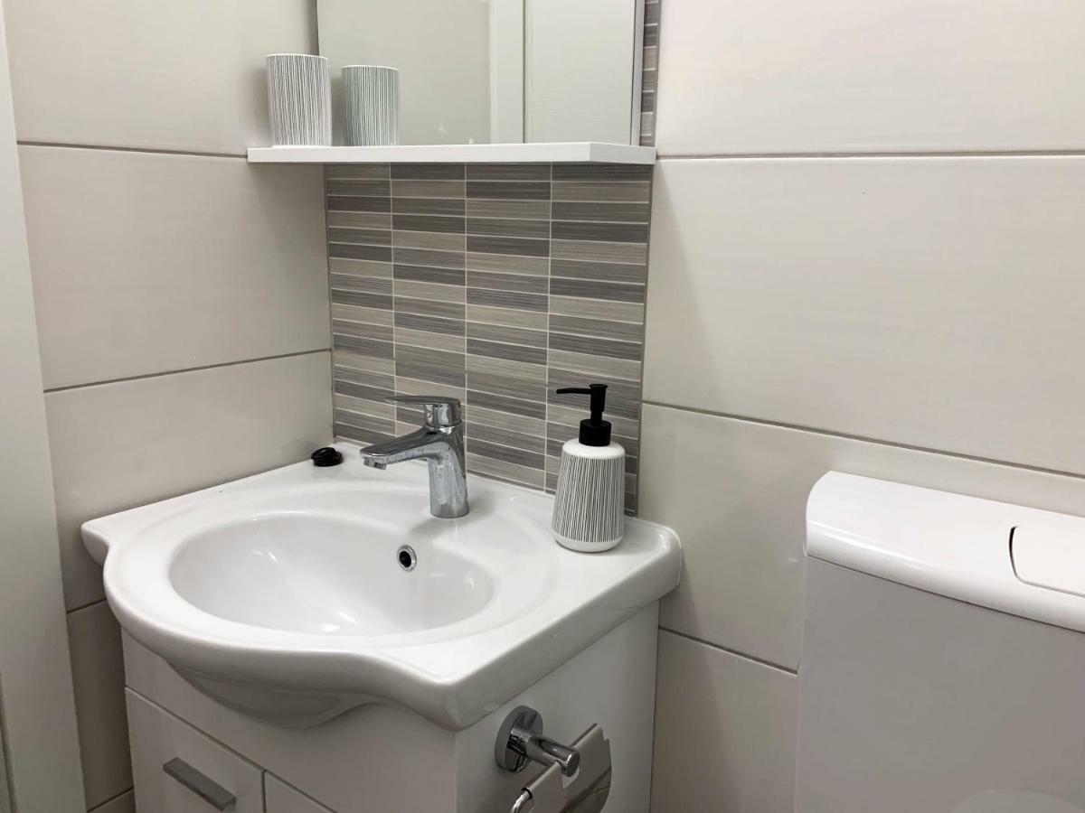 Apartments Zika Промайна Екстериор снимка