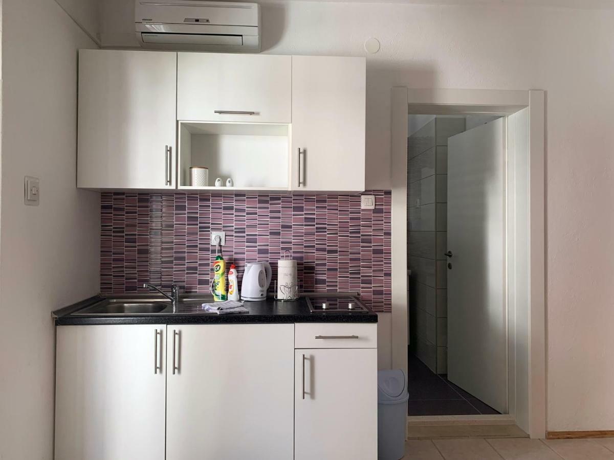 Apartments Zika Промайна Екстериор снимка